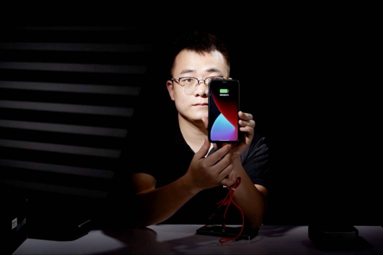 Luz de vídeo LED con banco de energía integrado ColorGlow TC 158