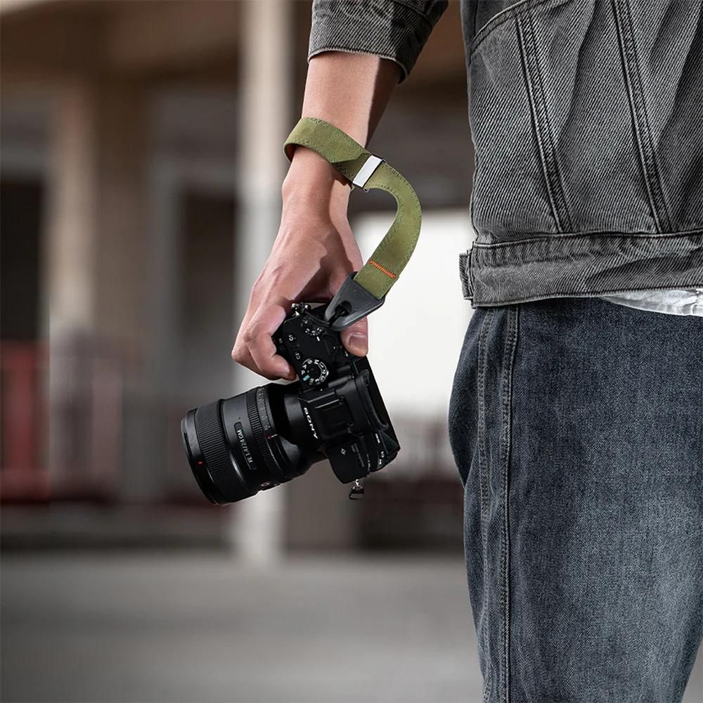 Camera hand strap Hand strap with quick-release fastener