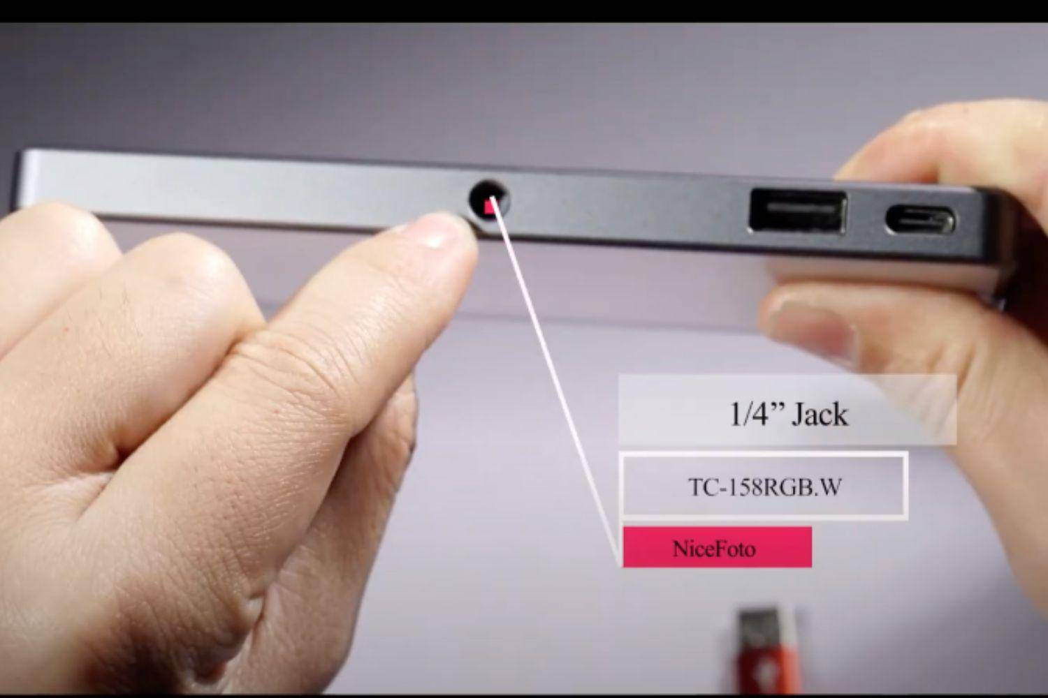 Luz de vídeo LED con banco de energía integrado ColorGlow TC 158